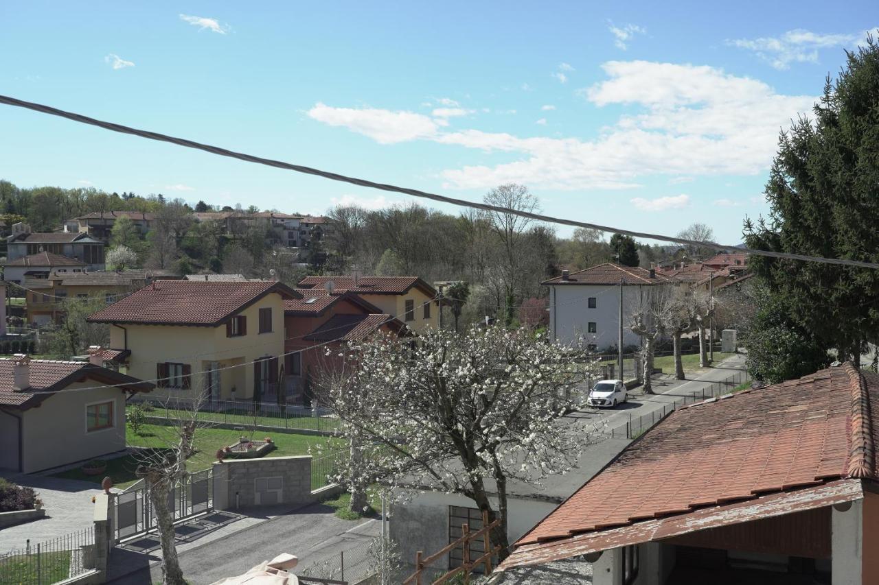 Hotel Cascina Riva Leggiuno Exterior foto